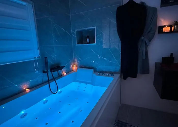 Feriehus Luxurious And Balneotherapy Relaxation Area Clermont-Ferrand